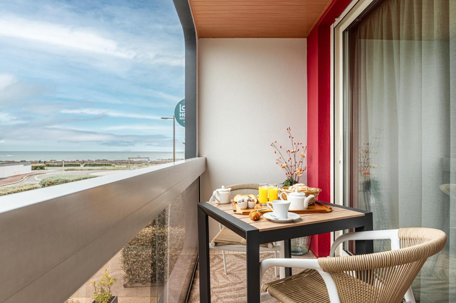 Logis Hotellerie Les Brisants , Restaurant J M Perochon Bretignolles-sur-Mer Exterior photo